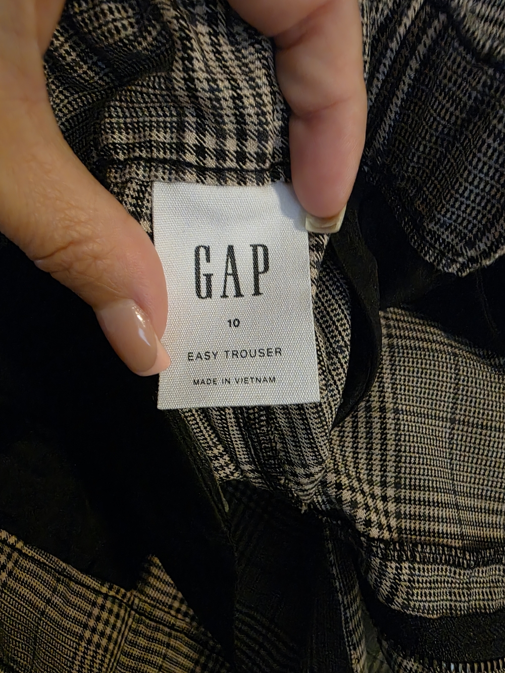 GAP Plaid Easy Trouser in Black and Cream